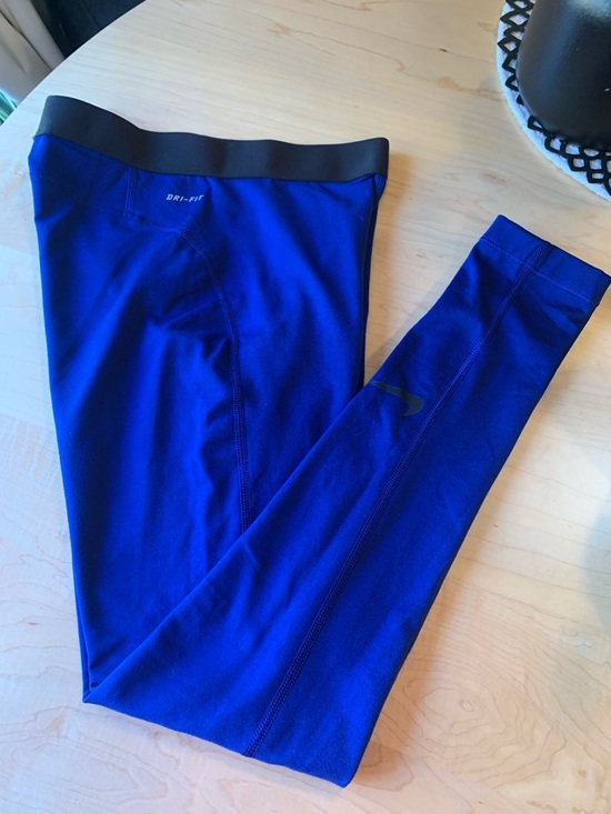 Nike Pants - Women’s Nike Pro leggings size Small (see below)